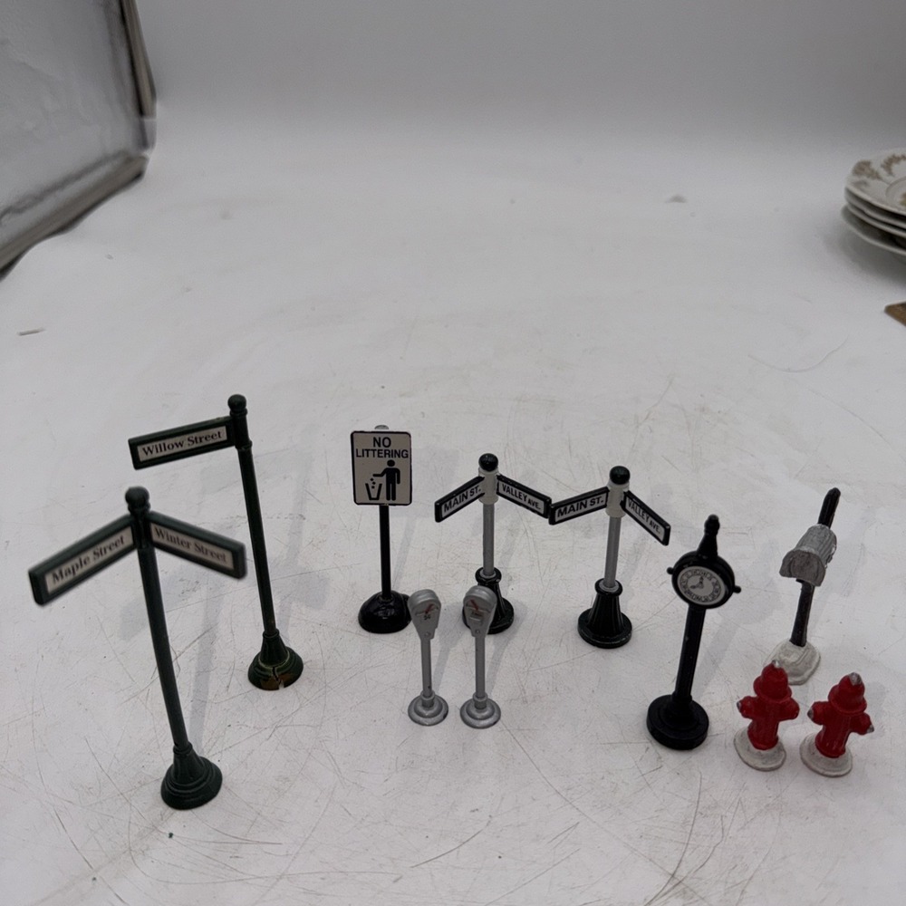 Vintage Lemax Village Main Street Sign Clock Mailbox Parking Meter Mixed LOT 11